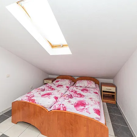 Awesome In Okrug Gornji * Trogir